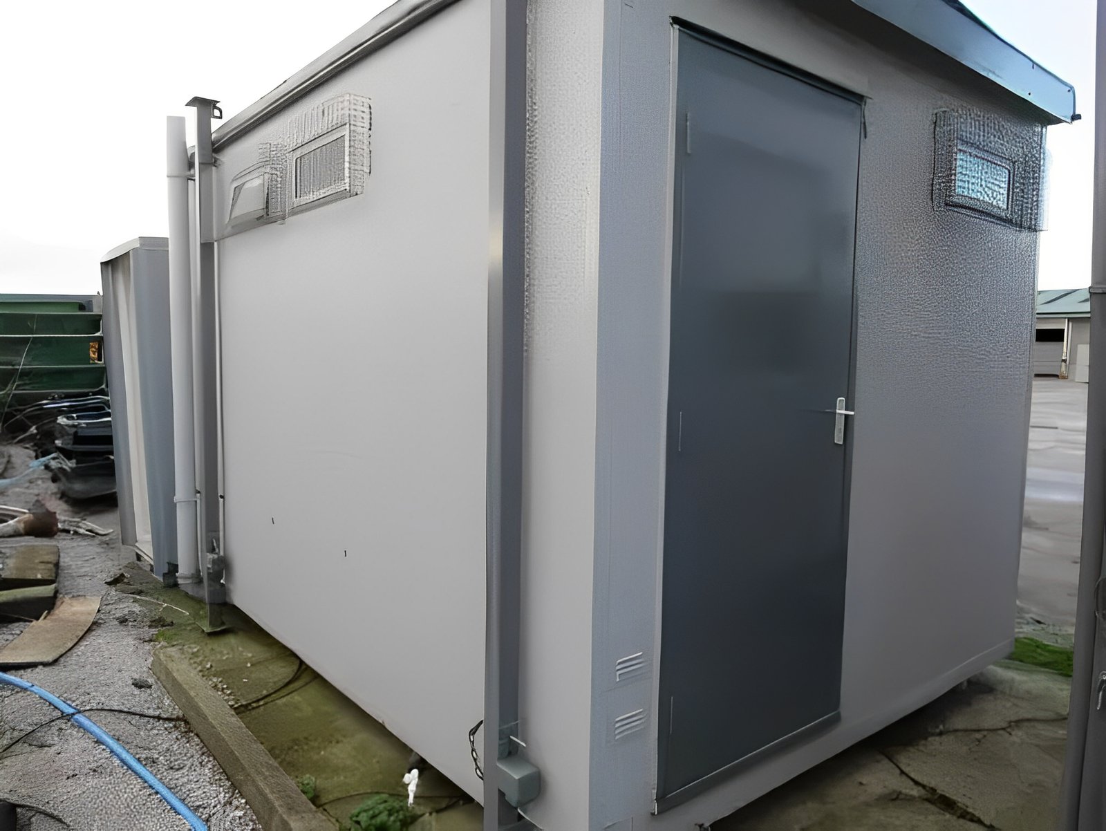 12ft x 9ft 2+1 Portable Toilet Block - Image 11
